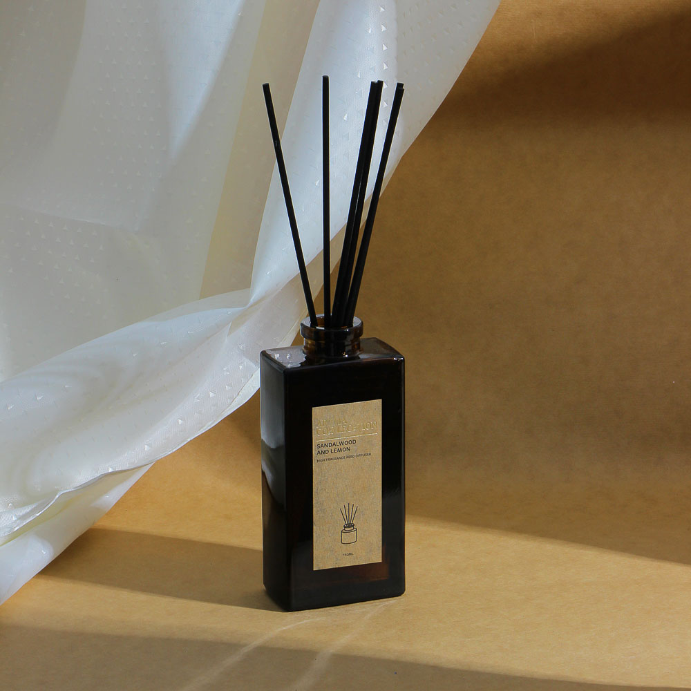 Аромадиффузор, с палочками, 150 мл, аромат (SANDALWOOD AND LEMON) (1/24/48)